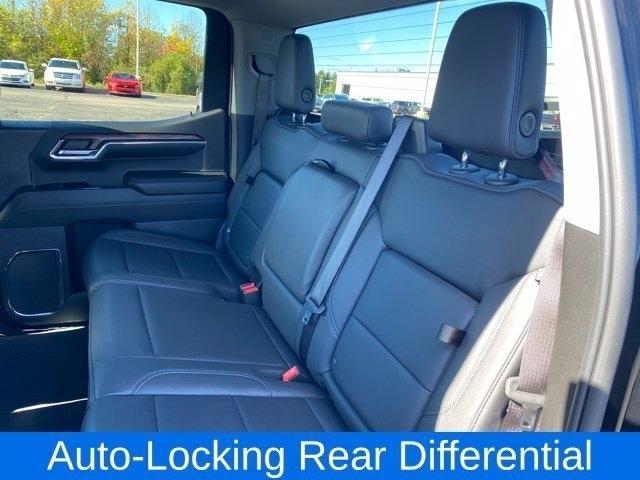 GMC Sierra 1500 SLT Crew Cab 4WD 2024