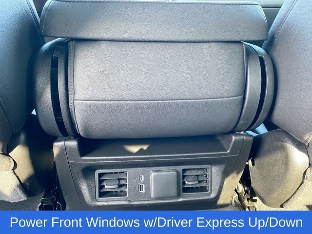 GMC Sierra 1500 SLT Crew Cab 4WD 2024