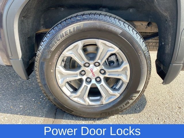 GMC Sierra 1500 SLT Crew Cab 4WD 2024