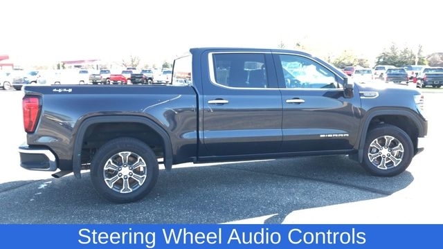 GMC Sierra 1500 SLT Crew Cab 4WD 2024