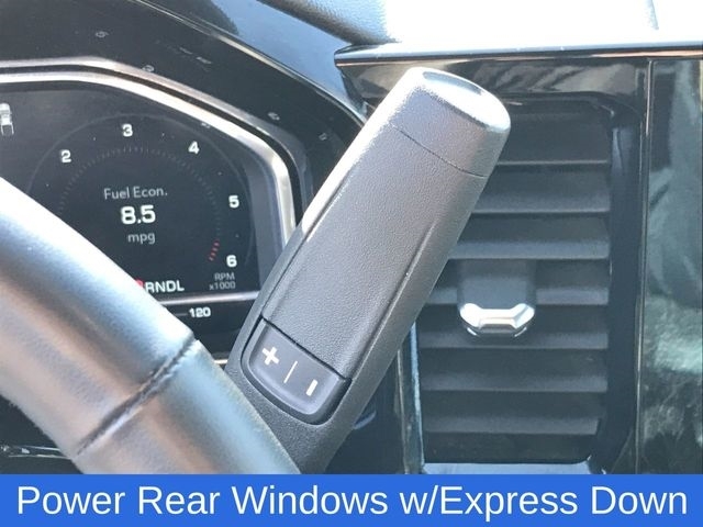 GMC Sierra 1500 SLT Crew Cab 4WD 2024