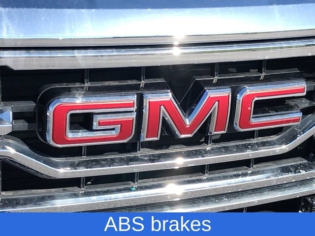 GMC Sierra 1500 SLT Crew Cab 4WD 2024