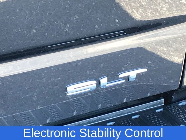 GMC Sierra 1500 SLT Crew Cab 4WD 2024