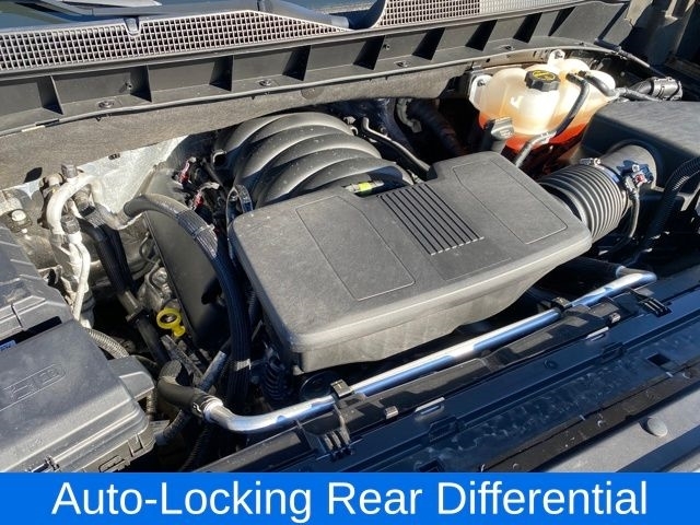 Chevrolet Silverado 1500 LT Crew Cab 4WD 2025