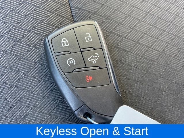 Chevrolet Silverado 1500 LT Crew Cab 4WD 2025