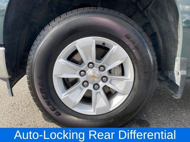 Chevrolet Silverado 1500 LT Crew Cab 4WD 2025