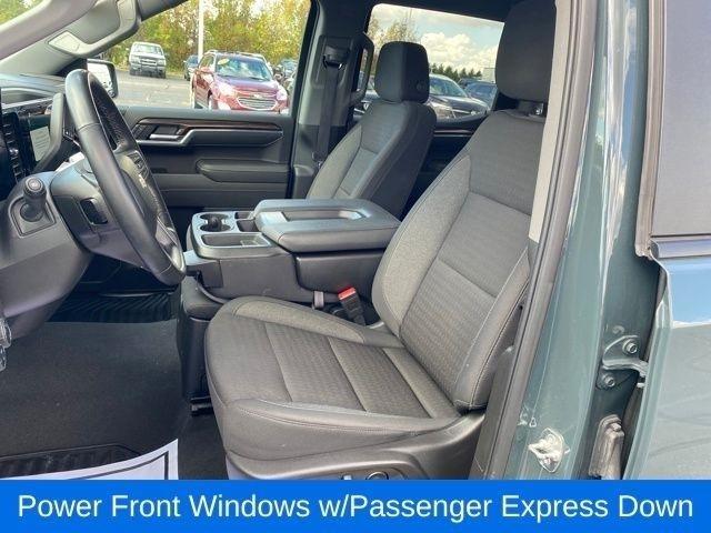 Chevrolet Silverado 1500 LT Crew Cab 4WD 2025