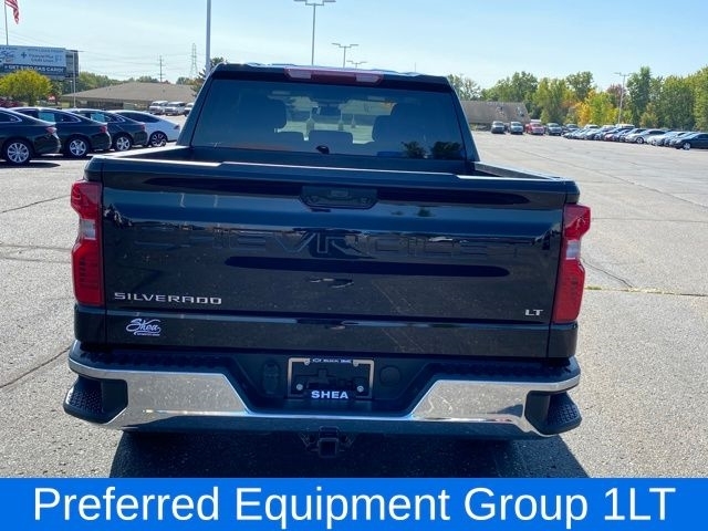 Chevrolet Silverado 1500 LT Crew Cab 4WD 2025