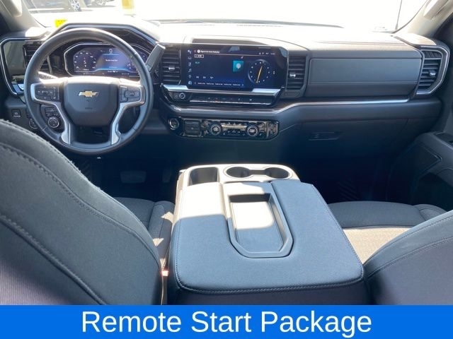 Chevrolet Silverado 1500 LT Crew Cab 4WD 2025