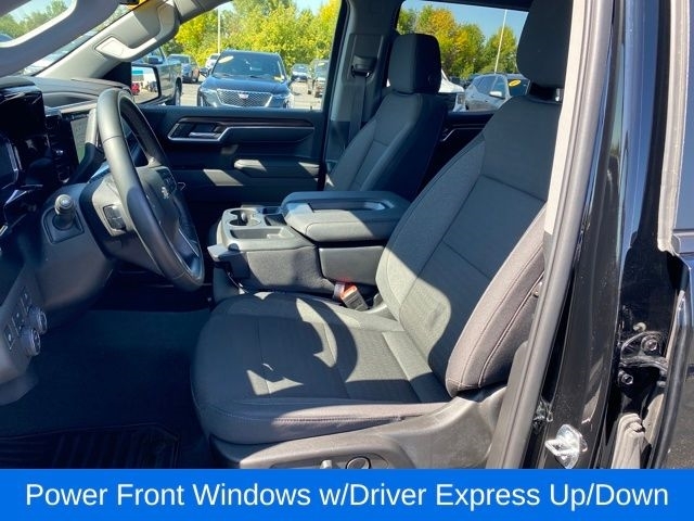 Chevrolet Silverado 1500 LT Crew Cab 4WD 2025