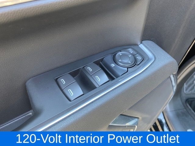 Chevrolet Silverado 1500 LT Crew Cab 4WD 2025