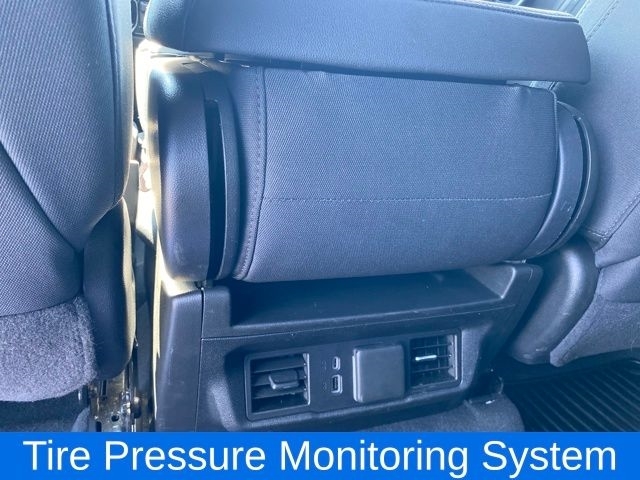 Chevrolet Silverado 1500 LT Crew Cab 4WD 2025