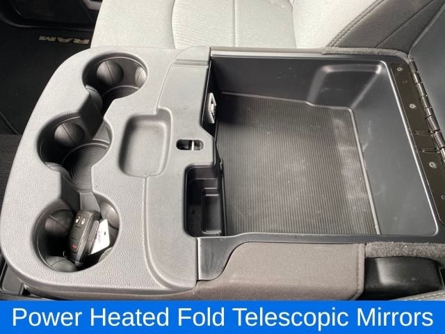 RAM 3500 Big Horn Crew Cab LWB 4WD DRW 2024