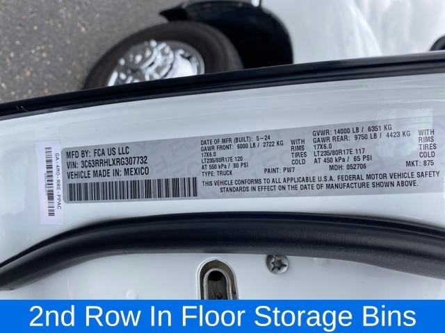 RAM 3500 Big Horn Crew Cab LWB 4WD DRW 2024