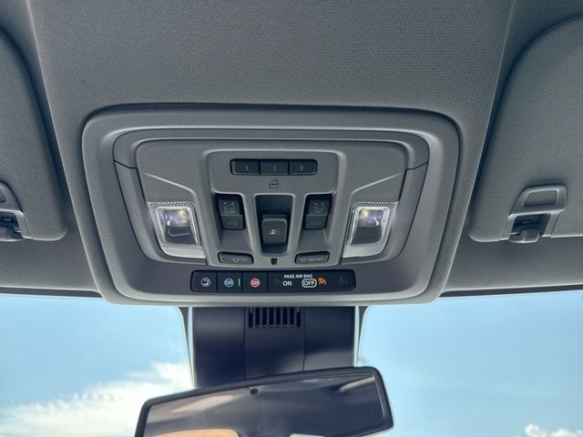 GMC Sierra 1500 Denali Crew Cab Short Box 4WD 2024