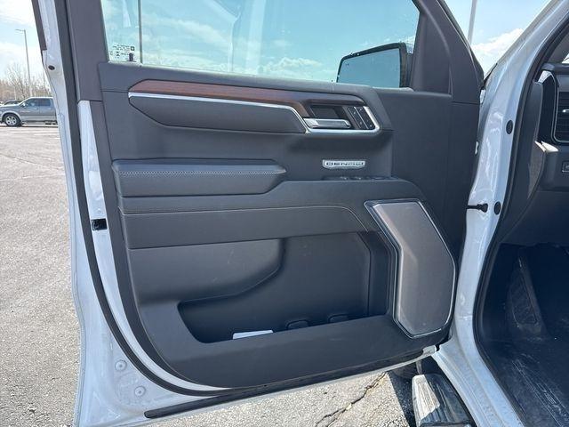 GMC Sierra 1500 Denali Crew Cab Short Box 4WD 2024