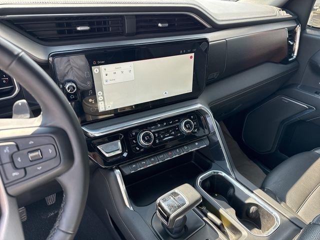 GMC Sierra 1500 Denali Crew Cab Short Box 4WD 2024