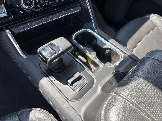 GMC Sierra 1500 Denali Crew Cab Short Box 4WD 2024