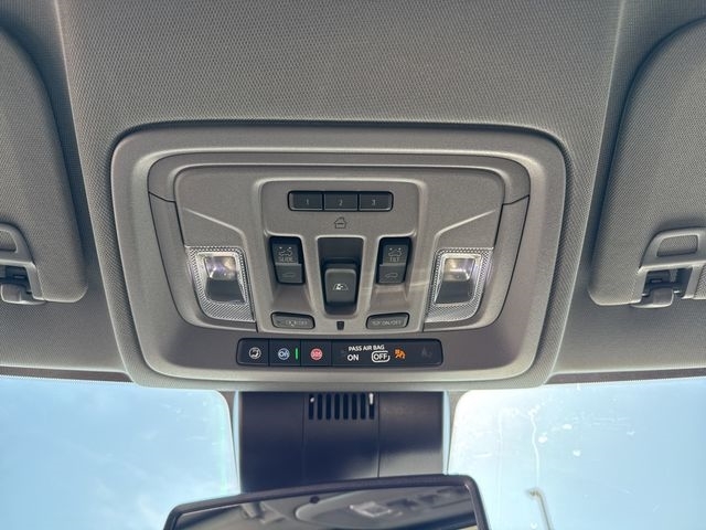 GMC Sierra 1500 Denali Crew Cab Short Box 4WD 2024