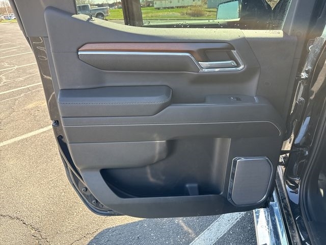 GMC Sierra 1500 Denali Crew Cab Short Box 4WD 2024