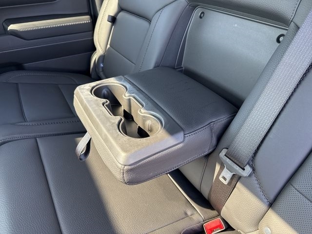 GMC Sierra 1500 Denali Crew Cab Short Box 4WD 2024