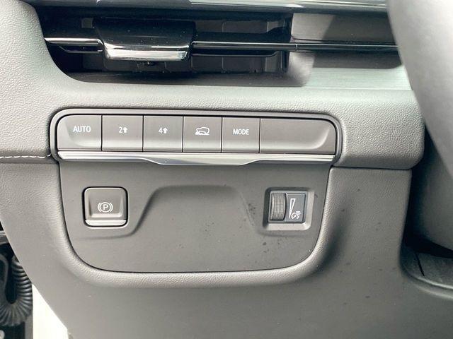 Cadillac Escalade ESV Luxury 4WD 2023