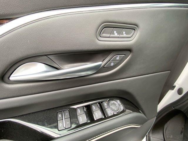 Cadillac Escalade ESV Luxury 4WD 2023