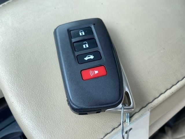 Lexus ES 350 Sedan 2016