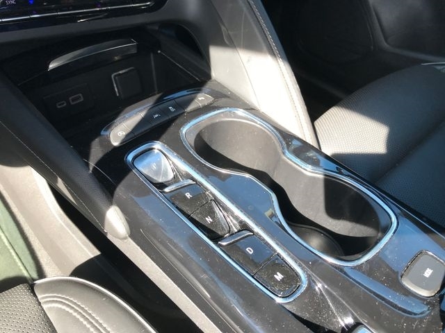 Buick Envision Essense 2023