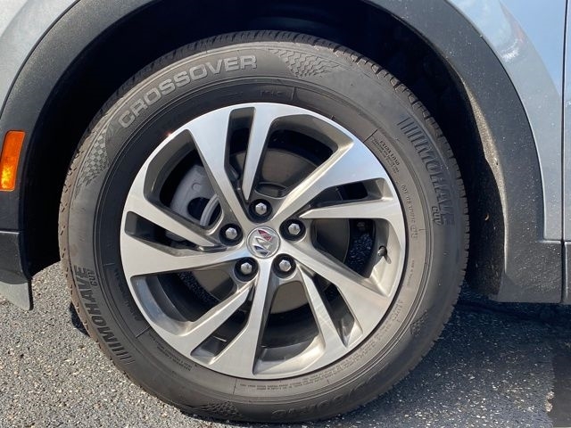 Buick Envision Essense 2023