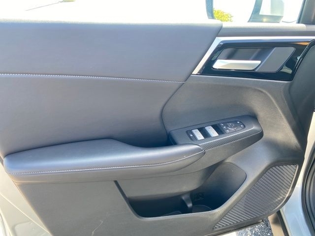 Mitsubishi Outlander Black Edition 2024