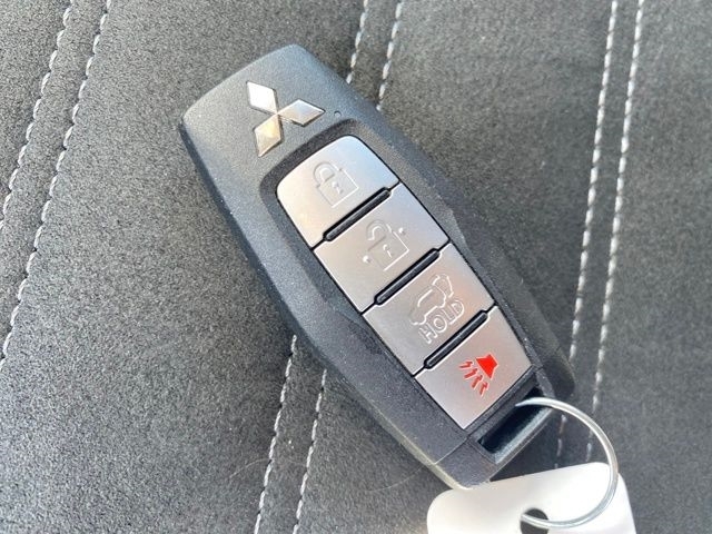 Mitsubishi Outlander Black Edition 2024