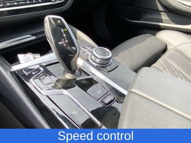 BMW 5-Series 530i xDrive 2022