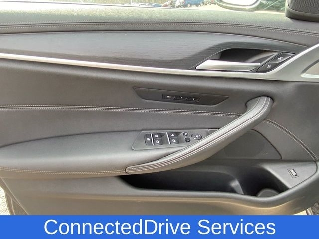 BMW 5-Series 530i xDrive 2022