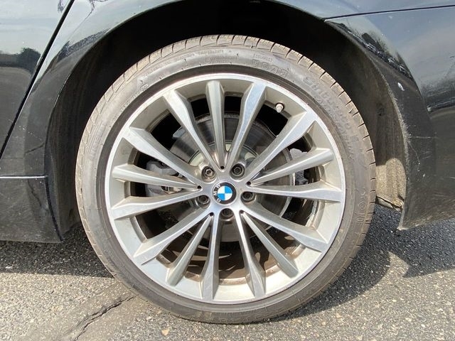 BMW 5-Series 530i xDrive 2022