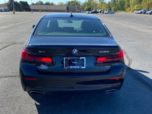 BMW 5-Series 530i xDrive 2022