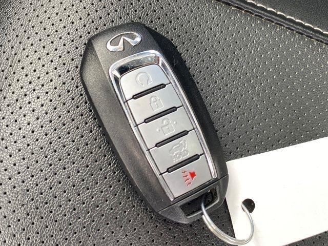 Infiniti QX60 LUXE AWD 2023