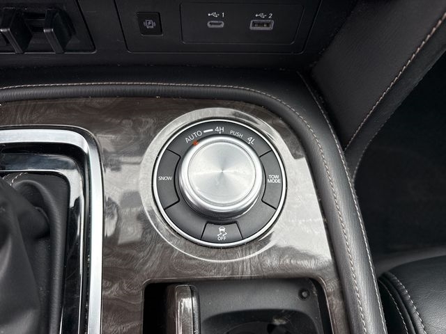 Nissan Armada Platinum AWD 2023