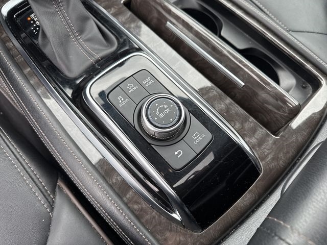 Nissan Armada Platinum AWD 2023