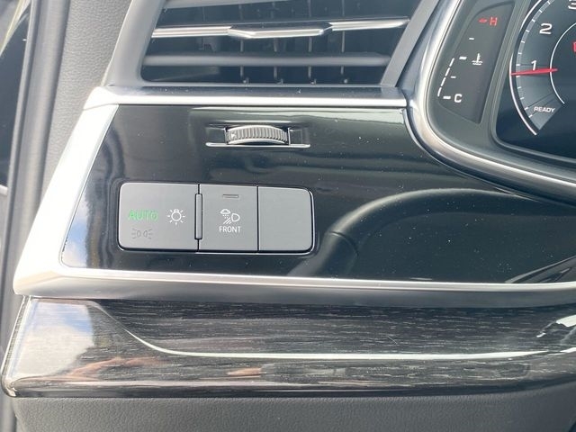 Audi Q7 Premium Plus 45 TFSI quattro 2024