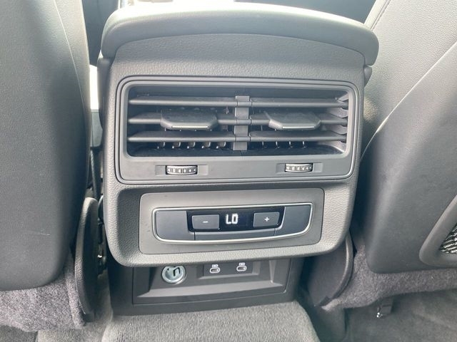 Audi Q7 Premium Plus 45 TFSI quattro 2024