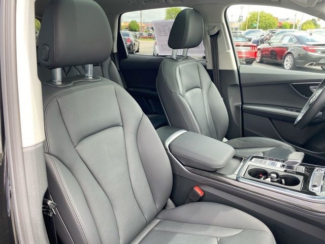 Audi Q7 Premium Plus 45 TFSI quattro 2024