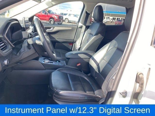 Ford Escape Plug-in Hybrid SEL 2022