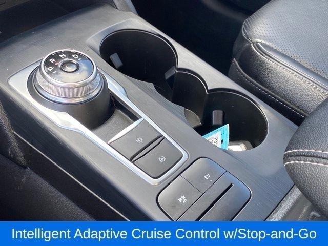 Ford Escape Plug-in Hybrid SEL 2022