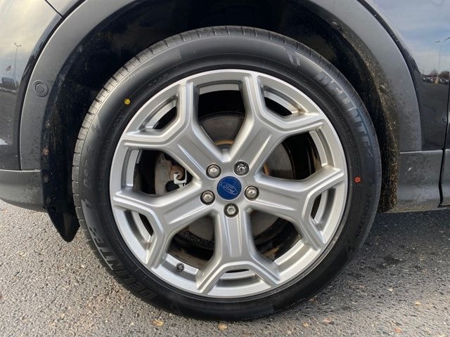 Ford Escape Titanium 4WD 2019