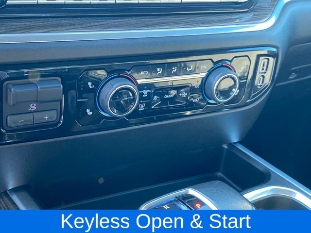 Chevrolet Silverado 1500 RST Crew Cab 4WD 2022