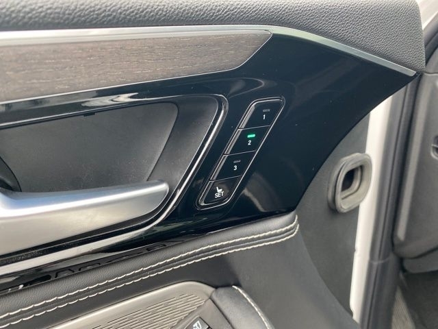 Acura MDX SH-AWD w/Advance Package 2022