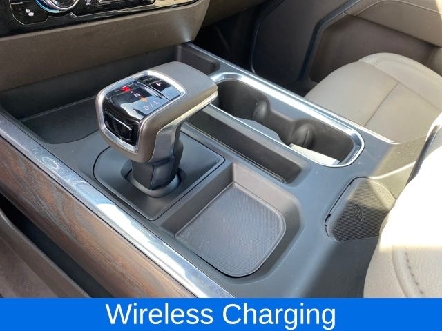 GMC Sierra 1500 SLT Crew Cab 4WD 2023