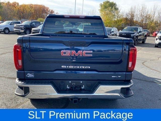 GMC Sierra 1500 SLT Crew Cab 4WD 2023