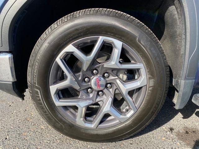 GMC Sierra 1500 SLT Crew Cab 4WD 2023